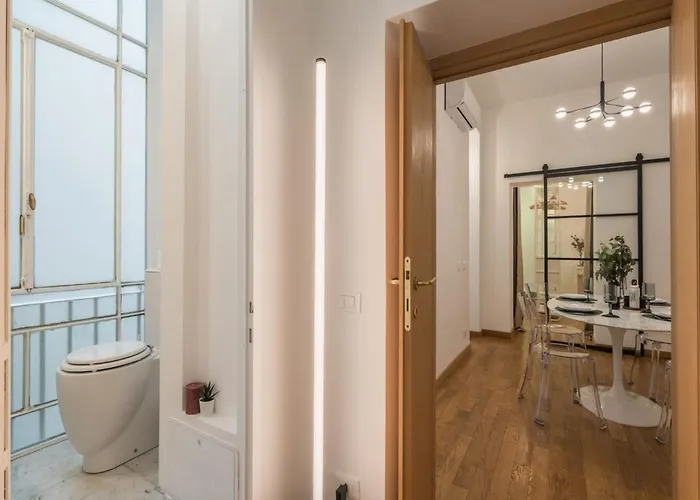 The Best Rent - Cozy Two-bedroom In Via Dei Condotti Apartment