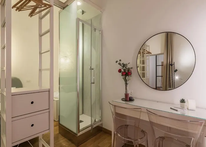 Apartment The Best Rent - Cozy Two-bedroom In Via Dei Condotti Rome