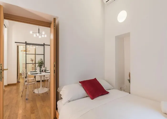Apartment The Best Rent - Cozy Two-bedroom In Via Dei Condotti
